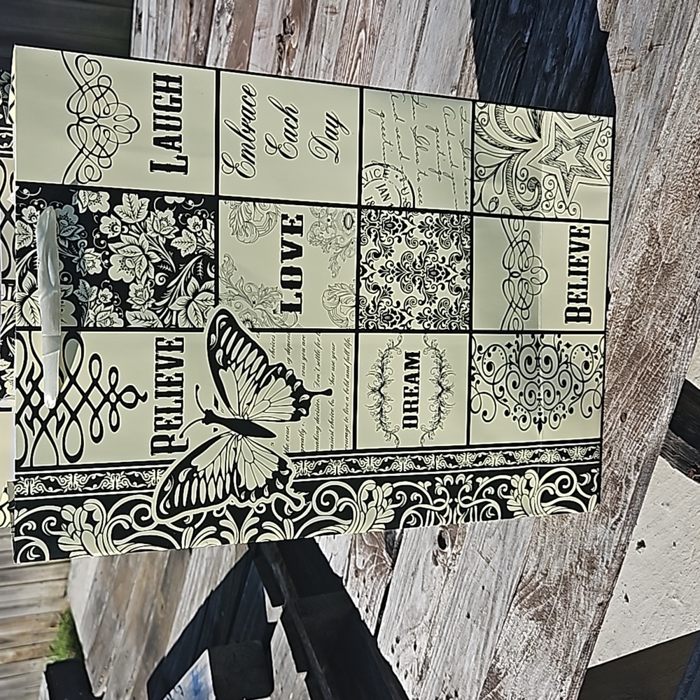 NWT Motivational INSPIRE Gift Bags 4